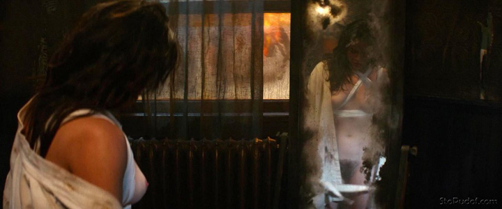 Фото обнаженной Мишель Родригез