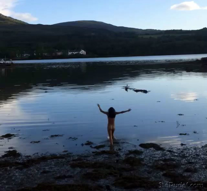 Фото обнаженной Мишель Родригез